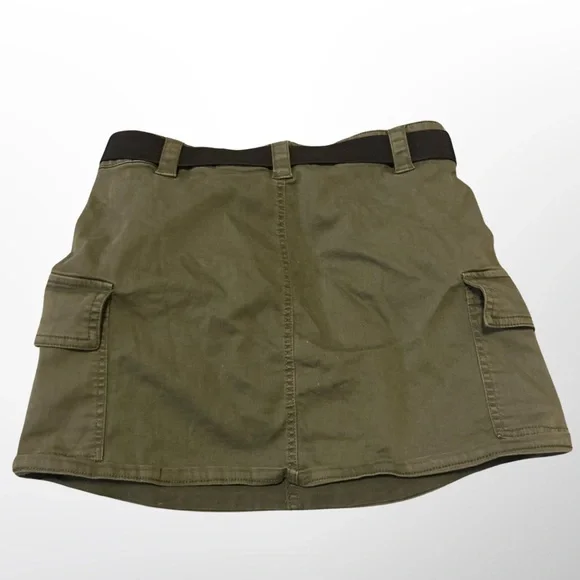 Skirt - Picture 1 of 2